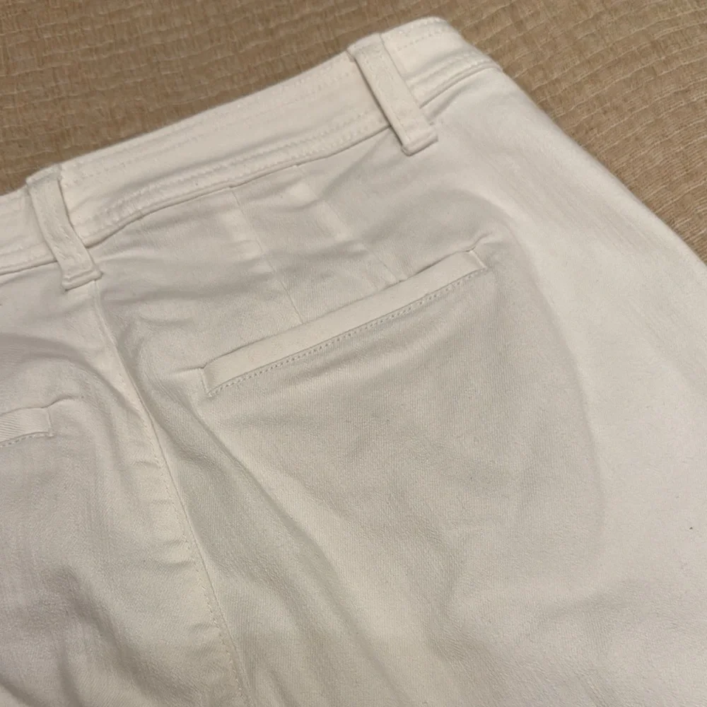 Talbots Women's White High Waist Wide Crop Pants‎